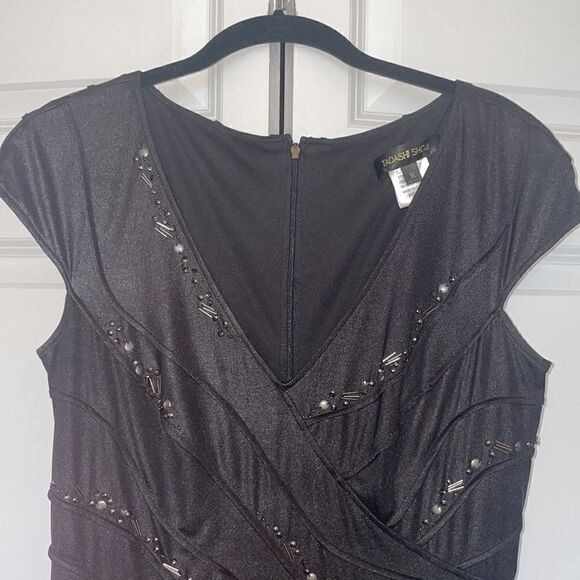 Beautiful Tadashi Shoji dress  - Picture 2 of 8